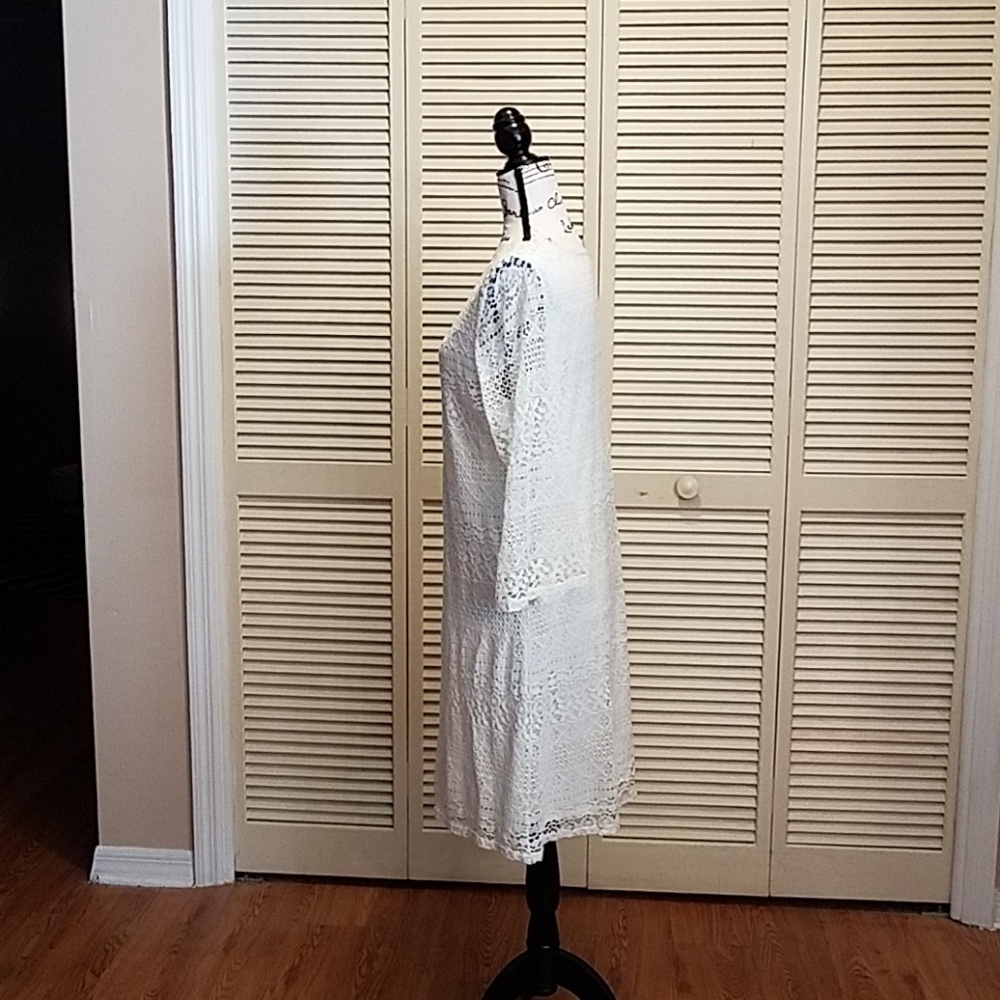 Dress - Picture 2 of 5